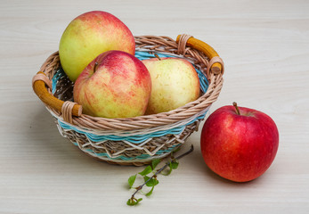 Few apples
