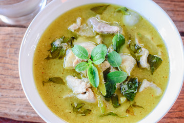 green curry with pork