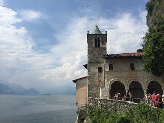 Naklejka premium Eremo di Santa Caterina del Sasso - Lago Maggiore