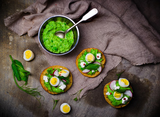 canape with green peas paste and eggs