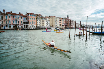 Fototapeta na wymiar Vogalonga Venice - Italy
