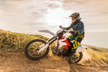 Fotobehang Motorsport Enduro-fietser  © homydesign