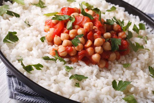 Rice with chickpeas and herbs close up horizontal
