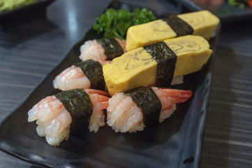 Mixed Sushi Set