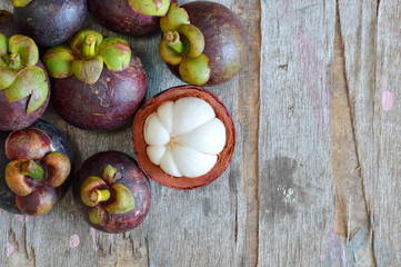 mangosteen preel out on wooden board