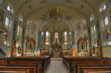 Fototapeta na wymiar Der Innenraum der Kirche in St. Maurice in Freyming-Merlebach