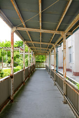 廊下・中庭・学校