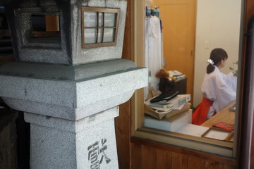 築地波除神社灯篭