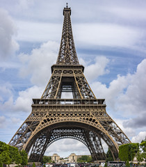 Fototapeta na wymiar Eiffel Tower HDR Pano