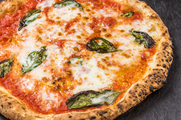 ピッツア　マルゲリータ　Margherita Pizza