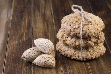 oatmeal cookies with almonds