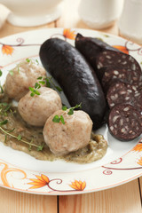 Bread dumplings with blood sausage