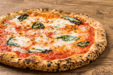 ピッツア　マルゲリータ　Margherita Pizza