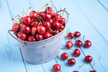  fresh cherries