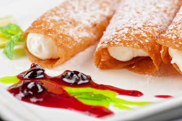 Sicilian cannoli