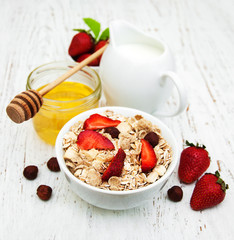 Muesli with strawberries