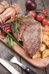 Beef steak with potato and vegetables