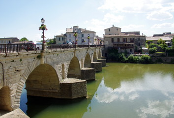 sommières-gard-le pont romain