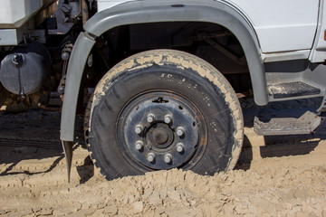 Roda de caminh&atilde;o