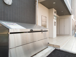 アパートのゴミ捨て場　