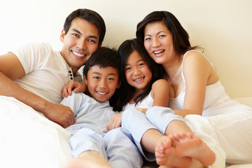 Fototapeta premium Mixed race Asian family