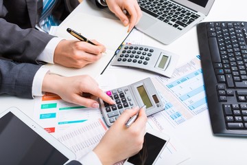 Accounting, accountant, cost.