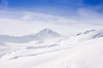 Fototapeta na wymiar Winter mountains