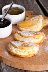 Buns with cottage cheese