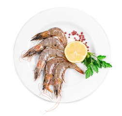 Delicious fresh shrimp with lemon.