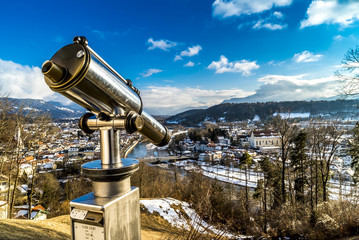 Fototapeta na wymiar Aussichtspunkt Kalvarienberg mit Blick auf Bad Tölz