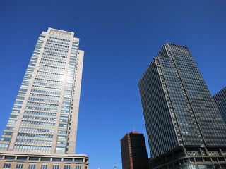 Fototapeta na wymiar 都会のイメージ映像　東京　丸の内側の風景