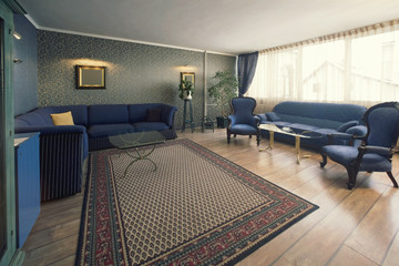 Spacious classic style living room