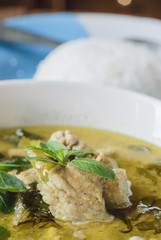 green curry with pork