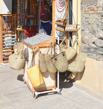  sacs de plage et colifichets d'&eacute;t&eacute;