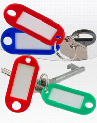 pochette papier, clés et porte étiquettes à compléter 