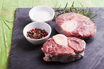 Cross cut veal shank 