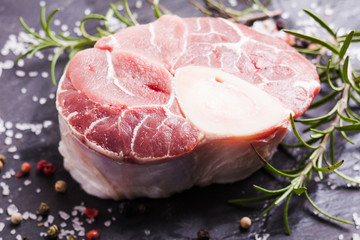 Cross cut veal shank 