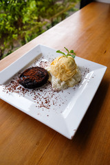 Fondant au chocolat with vanilla icecream