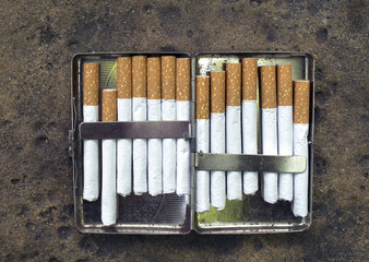 Open metal cigarette case