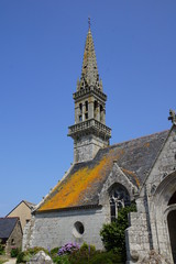 Fototapeta na wymiar Clocher d'église en Bretagne