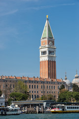 Naklejka premium Markusturm - Campanile di San Marco in Venedig 