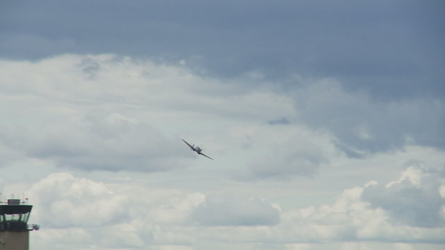Spitfire 30 2 barrel roll