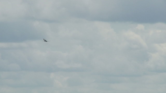 Spitfire 24 3S w Lancaster