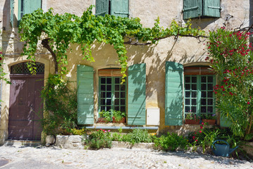 Fototapeta na wymiar Vaison la Romaine, Provence, France