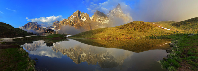 Dolomiti baita G. Segantini