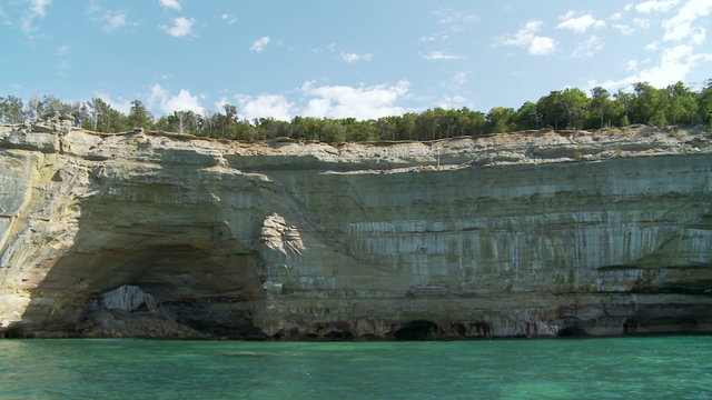 Pictured Rocks 07 arch