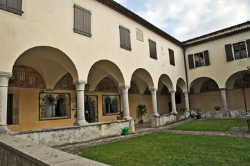 Fototapeta na wymiar Abbazia di Rosazzo - Friuli