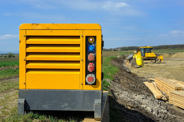 Stromaggregat auf Baustelle