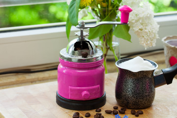 cappuccino - Kaffee machen, Kaffeemühle, Milchschaum