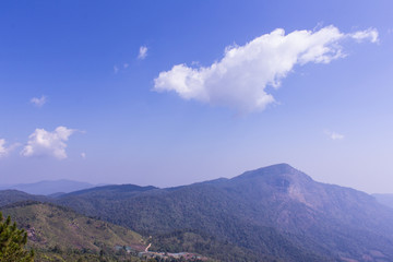 Fototapeta na wymiar mountain range in doi inthanon in chomthong chiangmai, Thailand